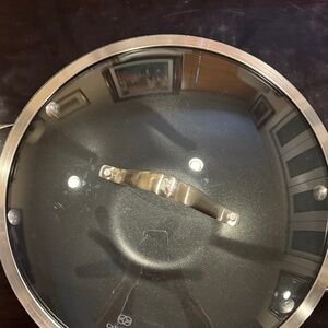 Calphalon wok with glass lid
